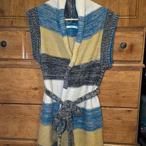 Papaya blue yellow and gray